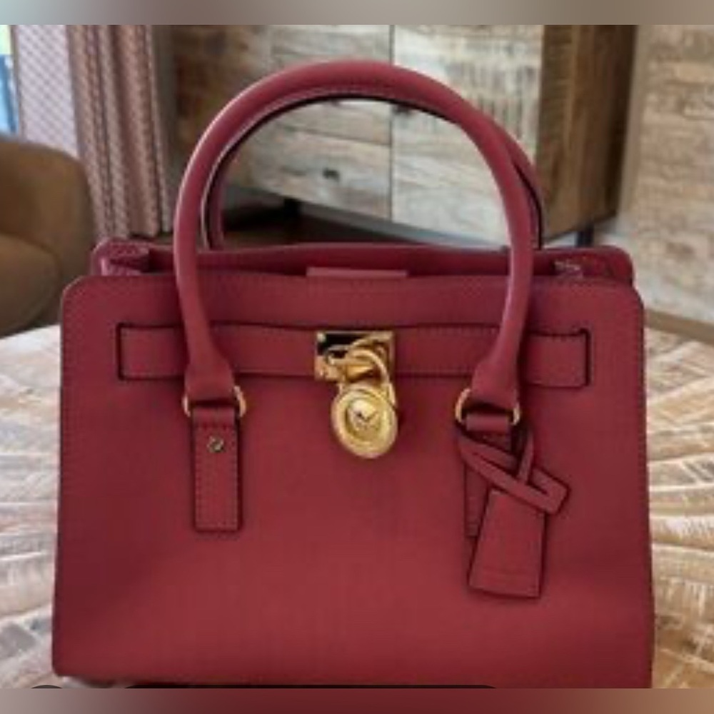 MICHAEL KORS Hamilton Large Red/Burgundy Leather Satchel Handbag Gold Lock - Picture 1 of 4